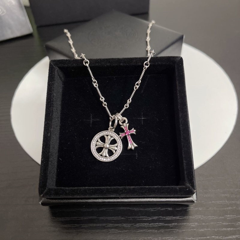 Ch**me He**ts necklaces